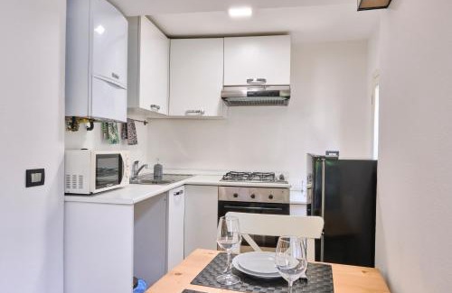 Lecco Apartment | [CENTRO-LECCO] Romantico Appartamento sul Lago