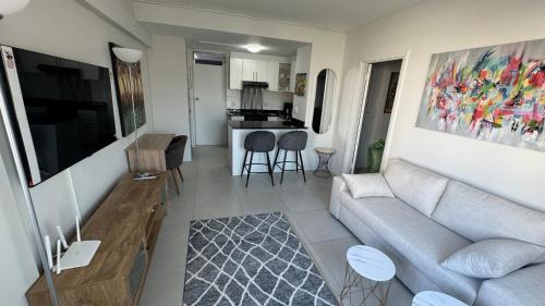 Three Anchor Bay Apartment | Centurion 207 Luxury Sea Point one bedroom apartment with access to magnificent pool Perfect location by Super Host Melvyn