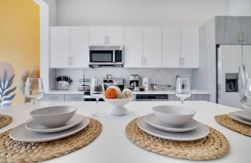 Allentown Apartment | CEO Suite - Atown’s Finest