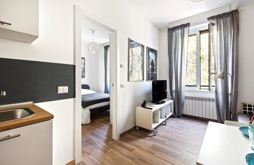 Cagnola Apartment | Certosa Colorful Mini Flats