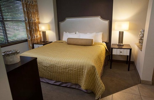 Enterprise Resort | CES - Resort condo for 4 or 8 guests in 2 units , FREE WiFi, FREE pkg