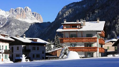 San Giovanni di Fassa Apartment | Cesa Bernard