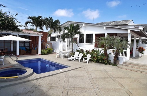 Salinas House | Cesar's House. Free: WiFi & TV Cable