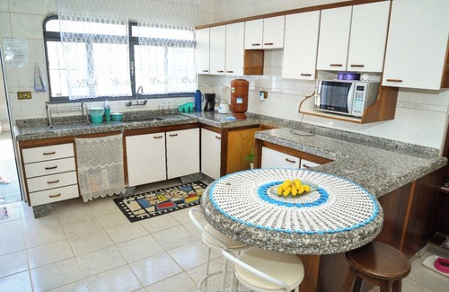 Socorro House | CHÁCARA BELLA VITTA WANT COMFORT, PEACE, SECURITY. A HEATED POOL. HE COMES.