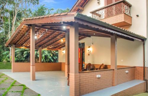 Taquacetuba House | Chácara Casa Ampla no Lago Piscin Churrasqueira