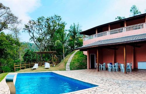 Santa Isabel House | Chácara com piscina e churrasq em Santa Isabel/SP