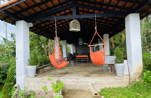 Juquitiba House | Chácara com Piscina Vista da Natureza