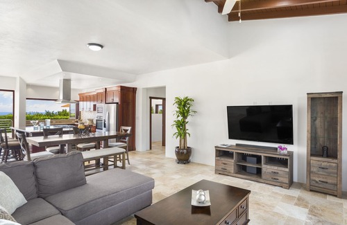West End Village Villa | Château Genesis : Cozy Caribbean Retreat