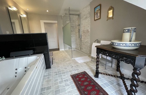 Plomb Bed & Breakfast | Château La Rametière