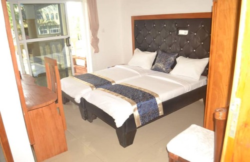 Kribi Hotel | Château MBeka'a Paris