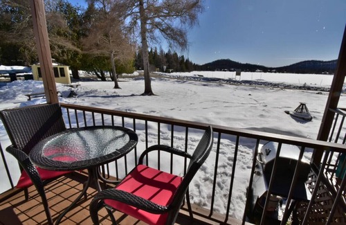 Sainte-Lucie-des-Laurentides House | Chalet Le Verre - Lake view and private SPA