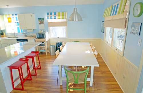 Colington Harbour House | CH245- Waterfront- 3 BRs, Dock, Pool Table, Piano, Comm Pool, Dog Friendly!