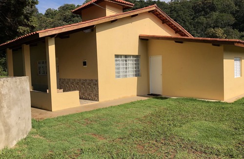 Sao Roque House | chacara for weekends and season, lakes, waterfall, with asphalted access