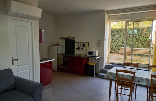Luchat Cottage | CHAI, Gite 2/4 pers, T1bis, pool 9X4, triangle Saintes/Royan/Oléron