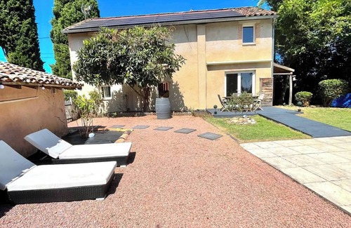 Lisle-sur-Tarn Apartment | Chai Rénové Au Cœur Des Vignobles - Piscine