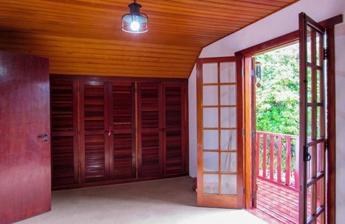 Vila Everest Ski Chalet | Chalé com lareira e Wi-Fi em Campos do Jordão/SP