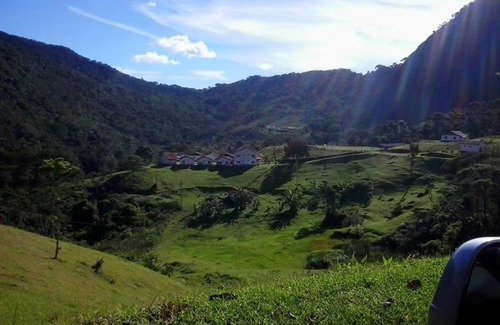 Teresopolis House | Chalé duplex reformado