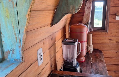 Arroio Ski Chalet | CHALÉ DO HOBBIT Ibiraquera 5.6 km from Rosa, blessed nature, incredible chalet