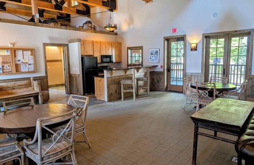 Government Camp Ski Chalet | Chalet 114 at the Official Collins Lake Resort