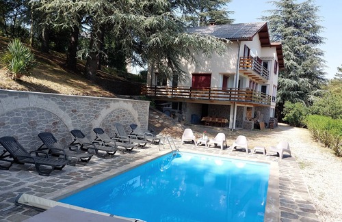 Genolhac Cottage | Chalet 14p with panoramic views of the valley and heated swimming pool