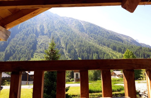 Vallorcine Ski Chalet | Chalet 2-3 pers., balcony, parking lot, ski lift 1.5km, bus 50m, train ski areas 850m