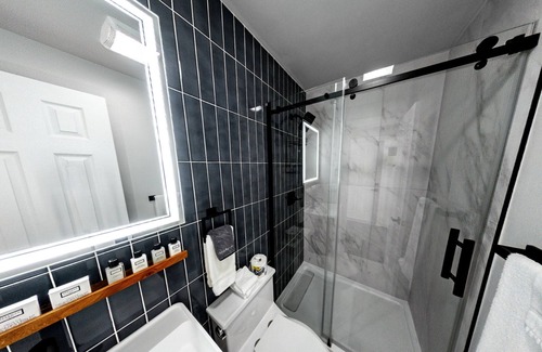 West Dover Hotel | Chalet 239