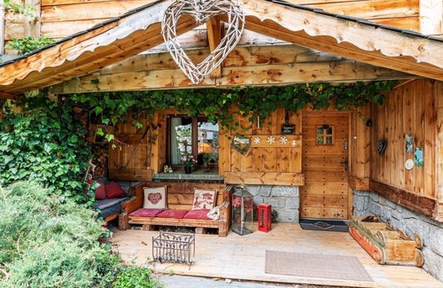Formigueres Ski Chalet | Chalet 300 m2 12 or more persons 5 bedrooms, 5sdb/wc, Jacuzzi and Hamman