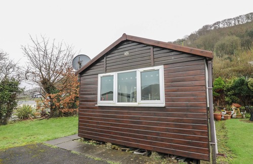 Aberystwyth Cottage | CHALET 32, pet friendly, country holiday cottage in Aberystwyth