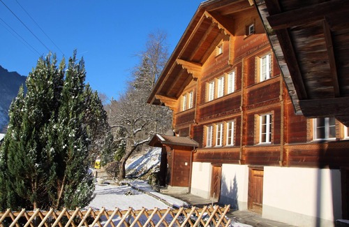 Innertkirchen Apartment | Chalet 9 (apartment on the 1st floor)