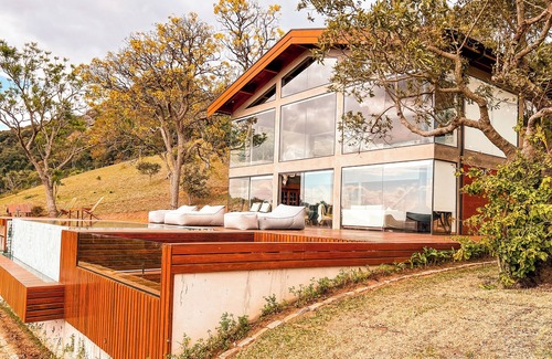 Sao Bento do Sapucai House | Chalet Above the Clouds - 3-bedroom house with AC in São Bento do Sapucaí