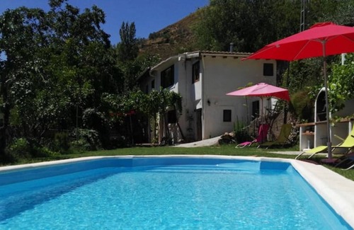 Guejar Sierra Ski Chalet | Chalet "Almez de Lúa" with Mountain View, Private Pool & Wi-Fi