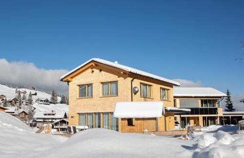 Hirschegg House | Chalet Alpenluft
