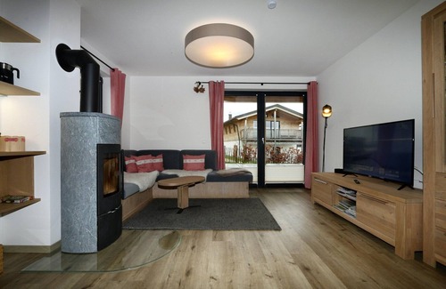 Inzell Ski Chalet | Chalet Alpenzauber mit beheiztem Pool, Inzell