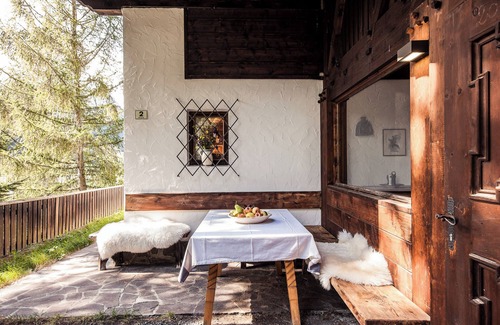 Curon Venosta Ski Chalet | Chalet 'Am Reschensee' with Lake View, Private Terrace and Private Garden