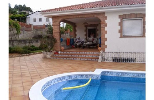 Canaletes Ski Chalet | CHALET AMPARO - Cabrera de Anoia
