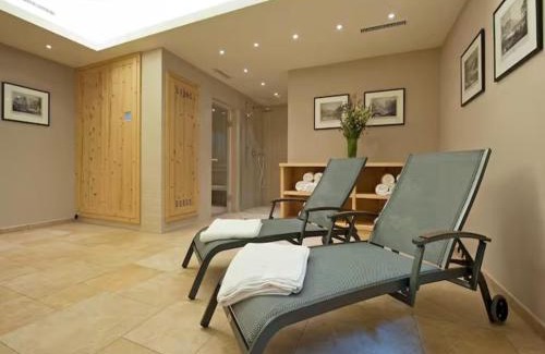 Sankt Anton am Arlberg Ski Chalet | Chalet Antoin Stube & Architecture -MESSAGE-'WHATSAP - BEFORE - BOOKING -I-43-681-2016-1054-