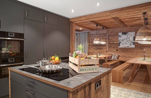Schroecken Apartment | Chalet-Apartment Arlberg - Berghaus Schröcken - 4* Basecamp