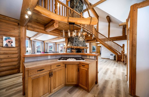 Vernon Ski Chalet | Chalet at Swan Lake