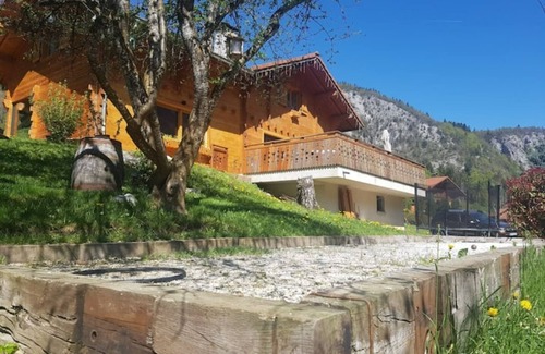 Le Petit-Bornand-les-Glieres Ski Chalet | Chalet au Calme, vue Magnifique