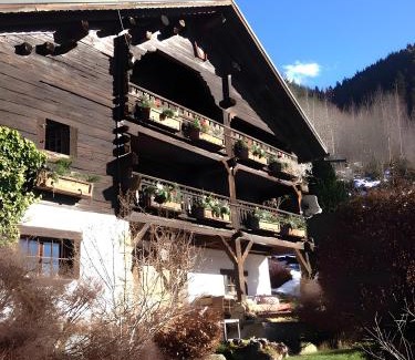 Les Contamines-Montjoie Ski Chalet | Chalet authentique luxe piscine