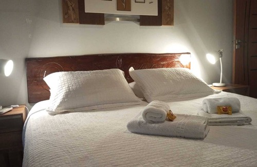 Alto Paraiso de Goias House | Chalet Beija-flor 2 suites, heated pool and sauna.