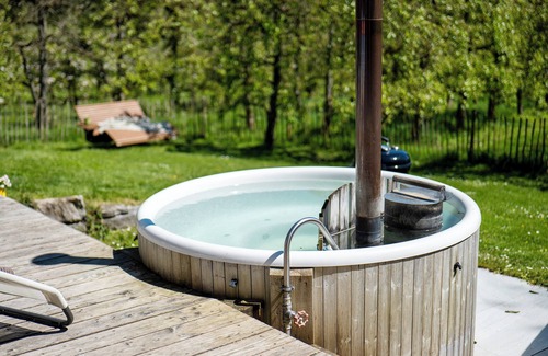 Horgenzell House | Chalet 'Bodensee Oberschwaben' with Private Terrace, Private Garden and Wi-Fi