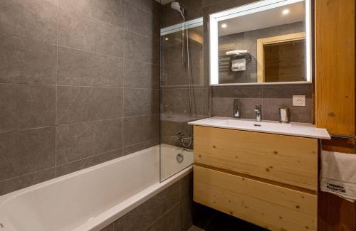 Chamonix-Mont-Blanc Ski Chalet | Chalet Bonnabelle - Chamonix All Year