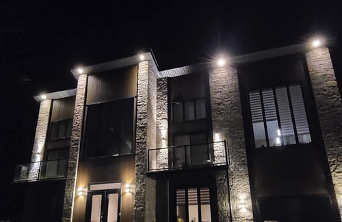Les Collines-de-l'Outaouais Regional County Municipality Ski Chalet | Chalet by Ski Hill and Golf Course