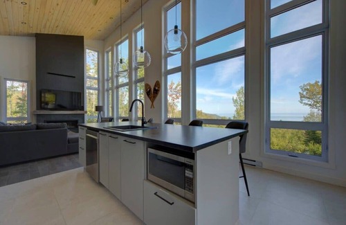 Saint-Joseph-de-la-Rive Ski Chalet | Chalet Le Ô Vitré spa