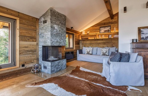 La Tzoumaz House | Chalet Capricorne -Impeccable Ski in/out Chalet with Sauna and views