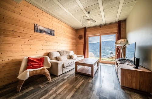 Verchaix Ski Chalet | Chalet 'Célestine 7 Bedrooms - Sauna' with Mountain View, Private Terrace and Wi-Fi