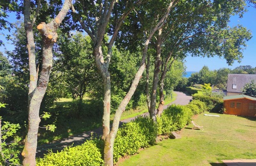 Fouesnant House | Châlet Cormoran, a little corner of paradise facing the ocean