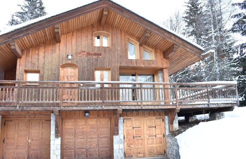 Meribel Ski Chalet | Chalet cosy 3 pièces, près des pistes et commodités, terrasse, garage, parking, idéal pour 6 personnes