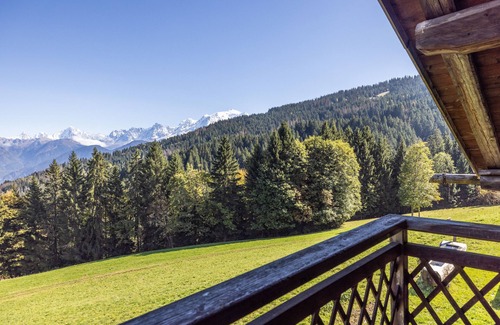 Cordon Ski Chalet | Chalet 'D'alpage Cornillon' with Mountain View, Private Terrace and Wi-Fi